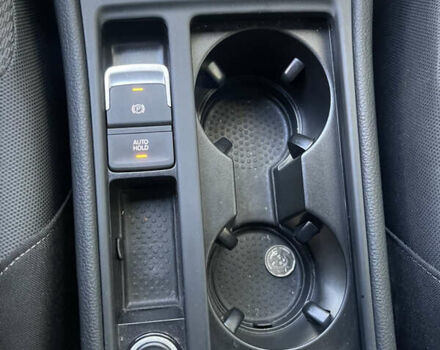 Черный Фольксваген e-Golf, объемом двигателя 0 л и пробегом 99 тыс. км за 13700 $, фото 37 на Automoto.ua