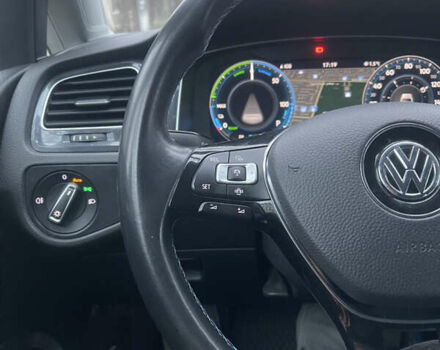 Черный Фольксваген e-Golf, объемом двигателя 0 л и пробегом 99 тыс. км за 13700 $, фото 56 на Automoto.ua