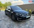 Черный Фольксваген e-Golf, объемом двигателя 0 л и пробегом 58 тыс. км за 14500 $, фото 1 на Automoto.ua