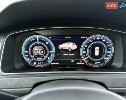 Черный Фольксваген e-Golf, объемом двигателя 0 л и пробегом 80 тыс. км за 14650 $, фото 8 на Automoto.ua