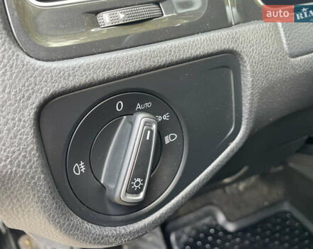 Черный Фольксваген e-Golf, объемом двигателя 0 л и пробегом 138 тыс. км за 13970 $, фото 31 на Automoto.ua