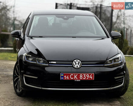 Черный Фольксваген e-Golf, объемом двигателя 0 л и пробегом 127 тыс. км за 14150 $, фото 4 на Automoto.ua