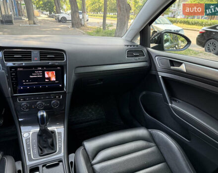 Чорний Фольксваген e-Golf, об'ємом двигуна 0 л та пробігом 78 тис. км за 15999 $, фото 33 на Automoto.ua