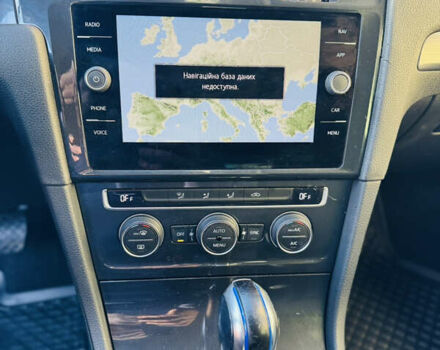 Чорний Фольксваген e-Golf, об'ємом двигуна 0 л та пробігом 139 тис. км за 14500 $, фото 38 на Automoto.ua