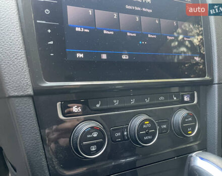 Черный Фольксваген e-Golf, объемом двигателя 0 л и пробегом 138 тыс. км за 13970 $, фото 36 на Automoto.ua