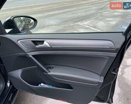 Черный Фольксваген e-Golf, объемом двигателя 0 л и пробегом 84 тыс. км за 14500 $, фото 14 на Automoto.ua