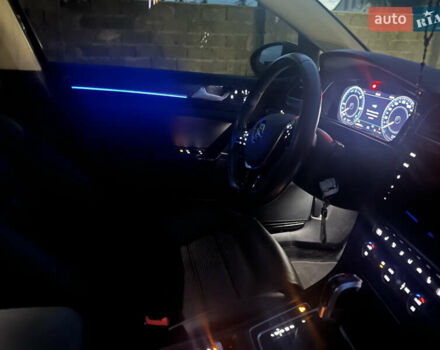 Черный Фольксваген e-Golf, объемом двигателя 0 л и пробегом 107 тыс. км за 16000 $, фото 4 на Automoto.ua