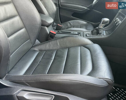 Черный Фольксваген e-Golf, объемом двигателя 0 л и пробегом 138 тыс. км за 13970 $, фото 48 на Automoto.ua