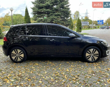 Черный Фольксваген e-Golf, объемом двигателя 0 л и пробегом 138 тыс. км за 13970 $, фото 15 на Automoto.ua