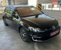 Черный Фольксваген e-Golf, объемом двигателя 0 л и пробегом 99 тыс. км за 13700 $, фото 2 на Automoto.ua