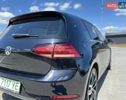 Черный Фольксваген e-Golf, объемом двигателя 0 л и пробегом 134 тыс. км за 13700 $, фото 10 на Automoto.ua