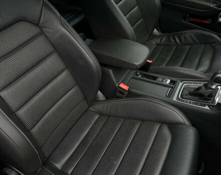 Черный Фольксваген e-Golf, объемом двигателя 0 л и пробегом 91 тыс. км за 15000 $, фото 18 на Automoto.ua