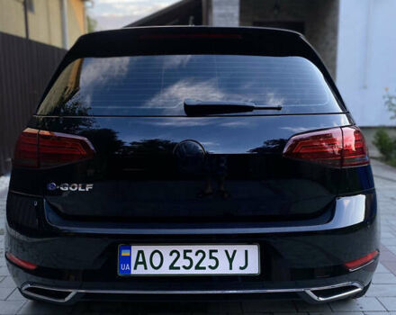 Черный Фольксваген e-Golf, объемом двигателя 0 л и пробегом 94 тыс. км за 16000 $, фото 4 на Automoto.ua