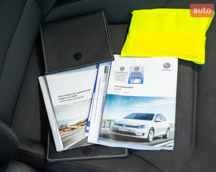 Чорний Фольксваген e-Golf, об'ємом двигуна 0 л та пробігом 99 тис. км за 13400 $, фото 44 на Automoto.ua