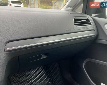 Черный Фольксваген e-Golf, объемом двигателя 0 л и пробегом 62 тыс. км за 16777 $, фото 21 на Automoto.ua