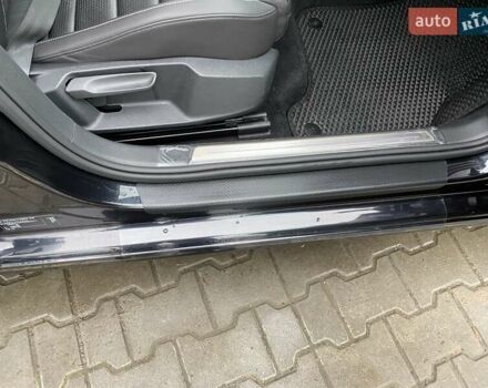 Черный Фольксваген e-Golf, объемом двигателя 0 л и пробегом 62 тыс. км за 16777 $, фото 39 на Automoto.ua
