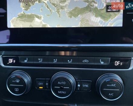 Черный Фольксваген e-Golf, объемом двигателя 0 л и пробегом 103 тыс. км за 14200 $, фото 4 на Automoto.ua