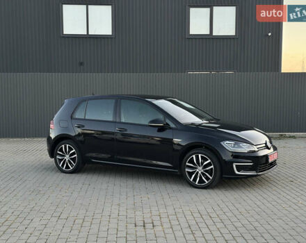 Черный Фольксваген e-Golf, объемом двигателя 0 л и пробегом 120 тыс. км за 14600 $, фото 12 на Automoto.ua