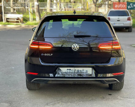 Черный Фольксваген e-Golf, объемом двигателя 0 л и пробегом 99 тыс. км за 13700 $, фото 47 на Automoto.ua