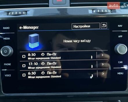 Черный Фольксваген e-Golf, объемом двигателя 0 л и пробегом 103 тыс. км за 14200 $, фото 41 на Automoto.ua