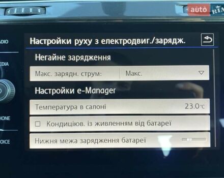Черный Фольксваген e-Golf, объемом двигателя 0 л и пробегом 103 тыс. км за 14200 $, фото 54 на Automoto.ua
