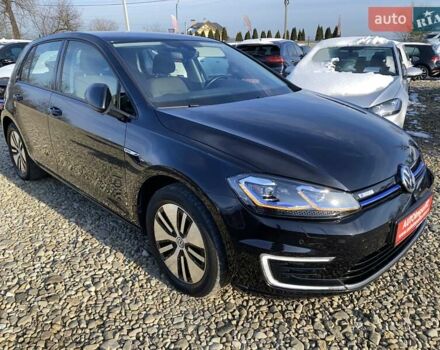 Черный Фольксваген e-Golf, объемом двигателя 0 л и пробегом 103 тыс. км за 14200 $, фото 12 на Automoto.ua