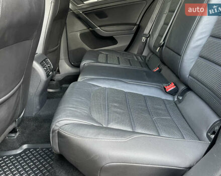 Черный Фольксваген e-Golf, объемом двигателя 0 л и пробегом 138 тыс. км за 13970 $, фото 34 на Automoto.ua