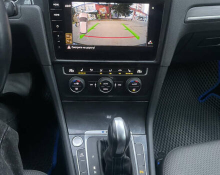 Черный Фольксваген e-Golf, объемом двигателя 0 л и пробегом 99 тыс. км за 13700 $, фото 57 на Automoto.ua