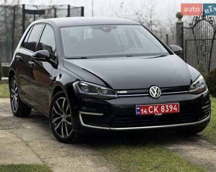Черный Фольксваген e-Golf, объемом двигателя 0 л и пробегом 127 тыс. км за 14150 $, фото 2 на Automoto.ua