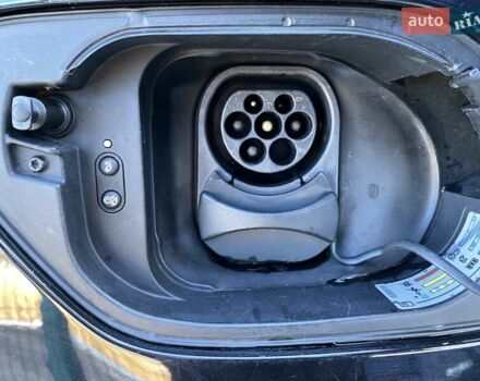 Черный Фольксваген e-Golf, объемом двигателя 0 л и пробегом 103 тыс. км за 14200 $, фото 15 на Automoto.ua