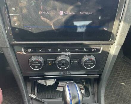 Черный Фольксваген e-Golf, объемом двигателя 0 л и пробегом 144 тыс. км за 13000 $, фото 20 на Automoto.ua