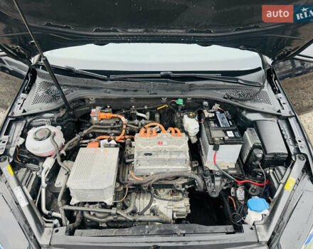 Чорний Фольксваген e-Golf, об'ємом двигуна 0 л та пробігом 139 тис. км за 14500 $, фото 23 на Automoto.ua