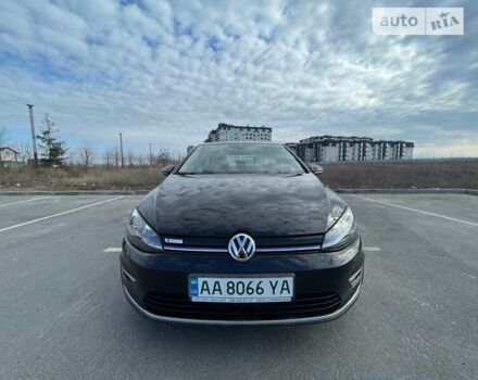 Черный Фольксваген e-Golf, объемом двигателя 0 л и пробегом 144 тыс. км за 13000 $, фото 5 на Automoto.ua