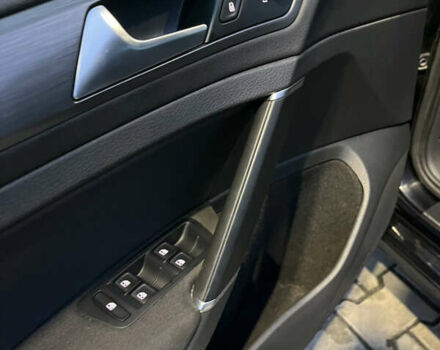 Черный Фольксваген e-Golf, объемом двигателя 0 л и пробегом 144 тыс. км за 12500 $, фото 14 на Automoto.ua