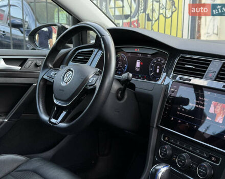 Чорний Фольксваген e-Golf, об'ємом двигуна 0 л та пробігом 78 тис. км за 15999 $, фото 39 на Automoto.ua