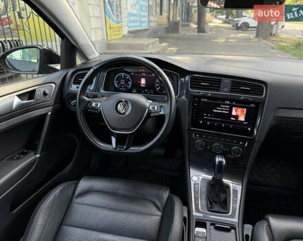 Чорний Фольксваген e-Golf, об'ємом двигуна 0 л та пробігом 78 тис. км за 15999 $, фото 32 на Automoto.ua