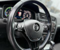 Черный Фольксваген e-Golf, объемом двигателя 0 л и пробегом 80 тыс. км за 14650 $, фото 10 на Automoto.ua