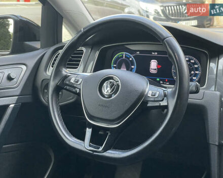 Черный Фольксваген e-Golf, объемом двигателя 0 л и пробегом 138 тыс. км за 13970 $, фото 45 на Automoto.ua
