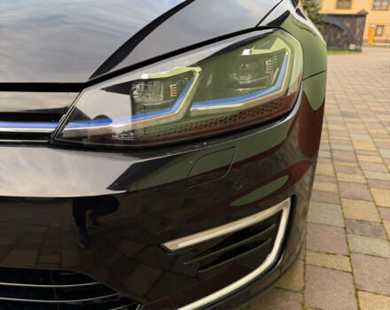 Черный Фольксваген e-Golf, объемом двигателя 0 л и пробегом 79 тыс. км за 15500 $, фото 9 на Automoto.ua