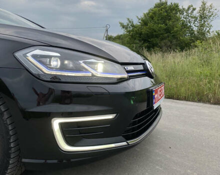 Черный Фольксваген e-Golf, объемом двигателя 0 л и пробегом 113 тыс. км за 18250 $, фото 12 на Automoto.ua