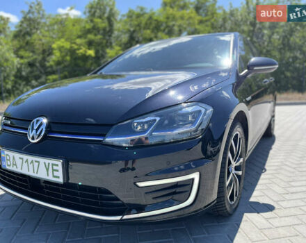 Черный Фольксваген e-Golf, объемом двигателя 0 л и пробегом 134 тыс. км за 13700 $, фото 1 на Automoto.ua