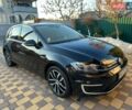 Черный Фольксваген e-Golf, объемом двигателя 0 л и пробегом 97 тыс. км за 15700 $, фото 7 на Automoto.ua