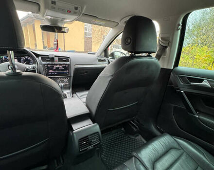 Черный Фольксваген e-Golf, объемом двигателя 0 л и пробегом 125 тыс. км за 15250 $, фото 14 на Automoto.ua