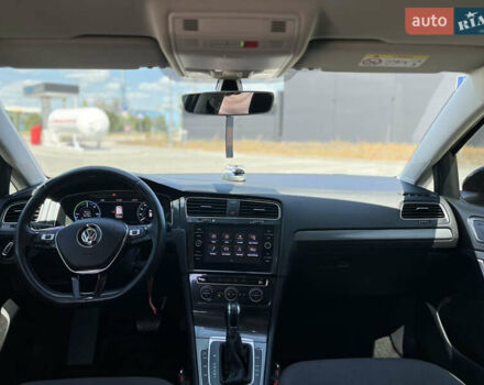 Черный Фольксваген e-Golf, объемом двигателя 0 л и пробегом 134 тыс. км за 13700 $, фото 20 на Automoto.ua