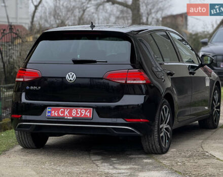 Черный Фольксваген e-Golf, объемом двигателя 0 л и пробегом 127 тыс. км за 14150 $, фото 24 на Automoto.ua