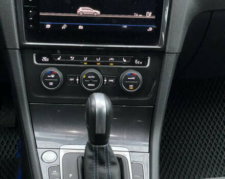 Чорний Фольксваген e-Golf, об'ємом двигуна 0 л та пробігом 101 тис. км за 13700 $, фото 10 на Automoto.ua