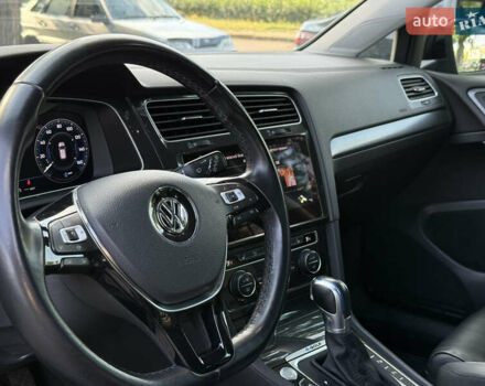 Чорний Фольксваген e-Golf, об'ємом двигуна 0 л та пробігом 78 тис. км за 15999 $, фото 22 на Automoto.ua