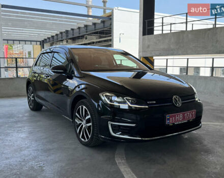 Черный Фольксваген e-Golf, объемом двигателя 0 л и пробегом 99 тыс. км за 13700 $, фото 16 на Automoto.ua