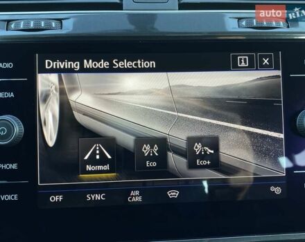 Черный Фольксваген e-Golf, объемом двигателя 0 л и пробегом 103 тыс. км за 14200 $, фото 60 на Automoto.ua