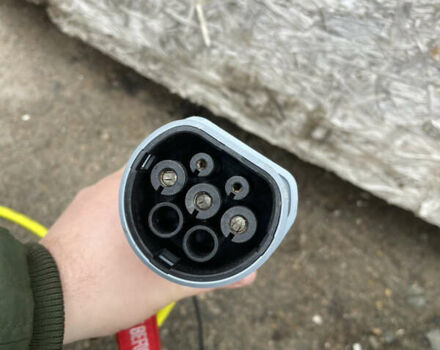 Черный Фольксваген e-Golf, объемом двигателя 0 л и пробегом 99 тыс. км за 13700 $, фото 78 на Automoto.ua